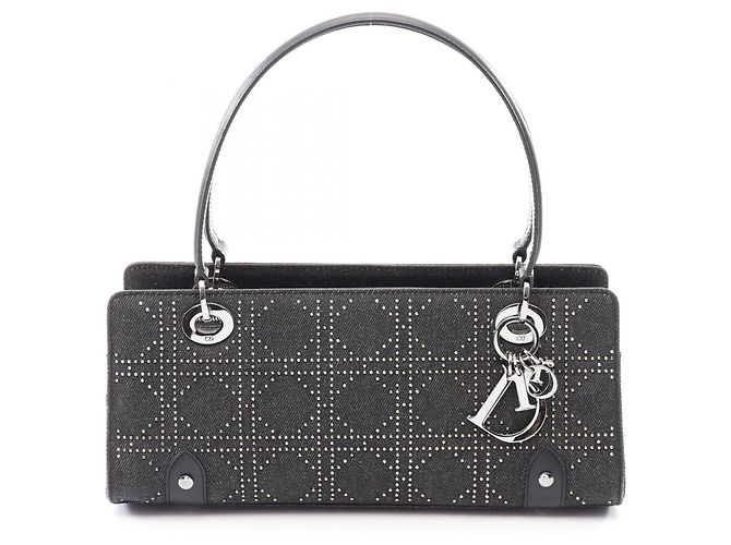 Bolsa Christian Dior Cannage com tachas Preto