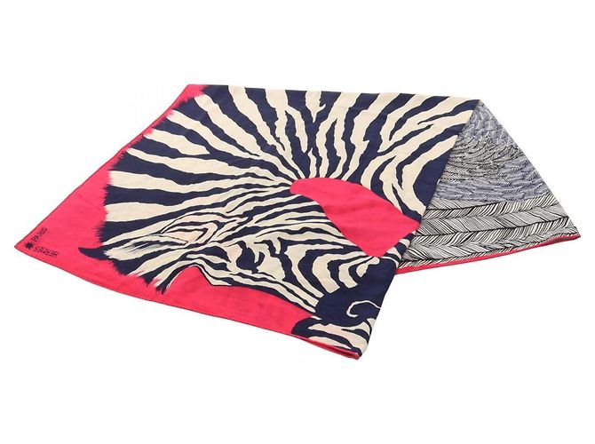 Lenço Hermès Carré Géant Zebra Pegasus Rosa Multicor Azul marinho