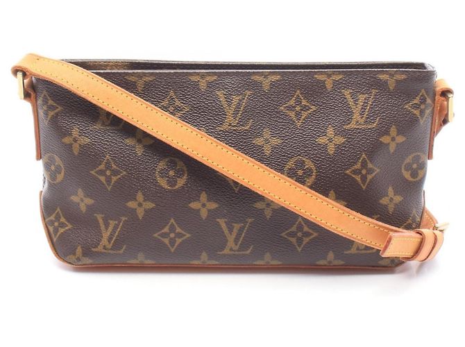 Bolsa de Ombro Louis Vuitton Trotteur Monogram Marrom