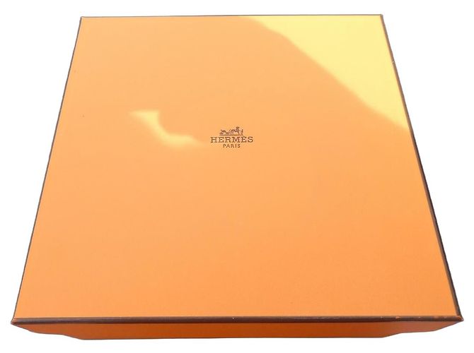 Hermès Paris Mini Kelly 2 Storage Box No. 68 White Orange