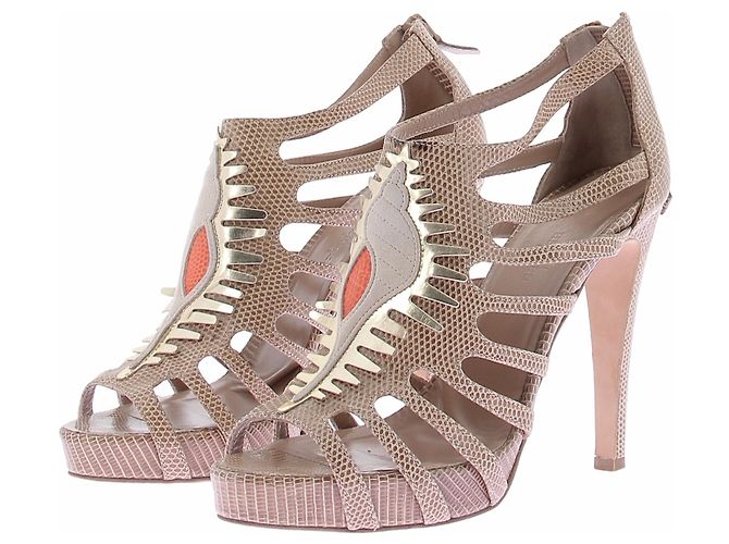 Hermès Shell-Pumps aus Echsenleder Beige