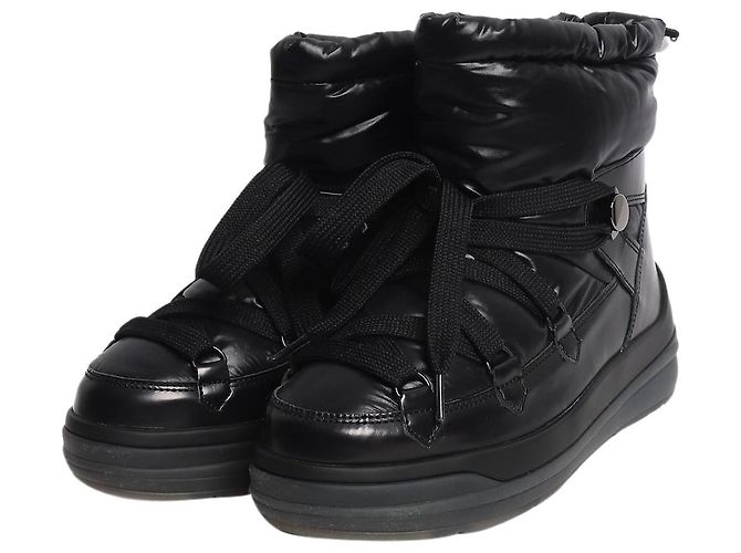 Moncler Black puffer snow boots - size EU 38 (UK 5)