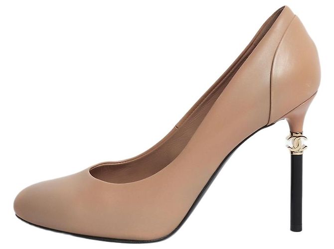 Chanel Blush leather pumps - size EU 39.5