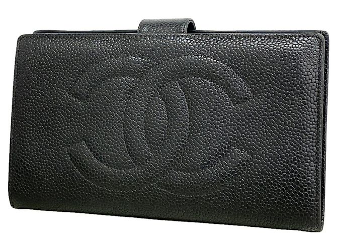 Timeless Chanel langes Portemonnaie aus schwarzem genarbtem Kalbsleder