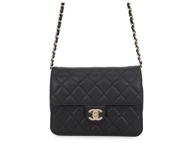 Borsa a tracolla Chanel Matelasse con catena in nero