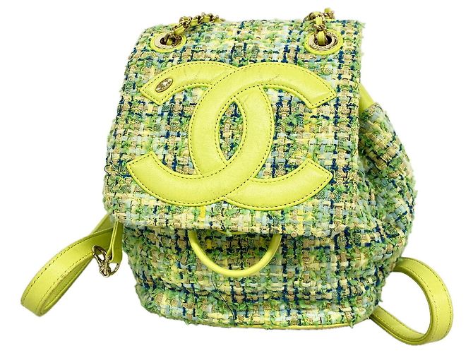 Mochila Chanel de tweed en verde