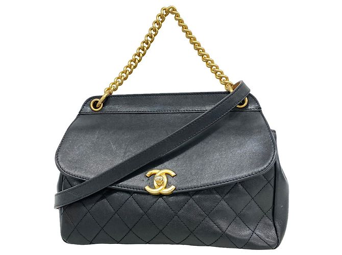 Chanel Matelassé Chain Shoulder Bag Black