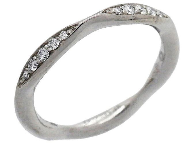 Chanel Camélia Bandring aus Platin mit Diamant
