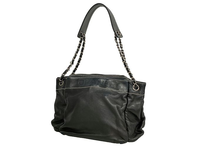 Borsa a tracolla Chanel in pelle d'agnello nera Nero