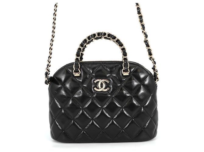 Borsa a tracolla Chanel Matelassé con catena Nero D'oro