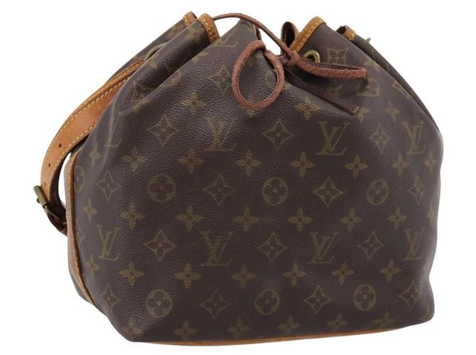 LOUIS VUITTON Monogram Petit Noe Shoulder Bag M42226 LV Auth 203276 Monograma