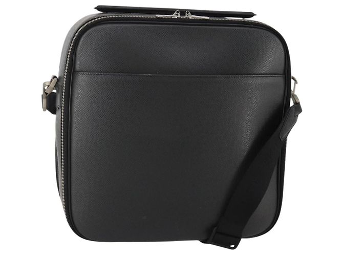 LOUIS VUITTON Borsa a tracolla Taiga Tula Nera M30762 LV Auth BA15403 Nero