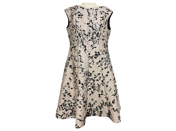Autre Marque Talbot Runhof Cocktailkleid aus Jacquard in Blush / Black / Silver Metallic Metallisch