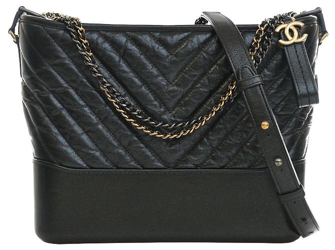 Borsa a tracolla Gabrielle Chanel Medium Chevron in vitello invecchiato iridescent nero