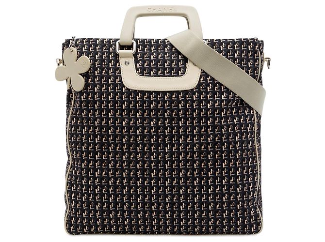 Borsa Tote Verticale Chanel CC Canvas Clover nera Nero