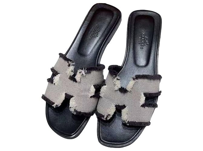 Hermès Oran Sandals Black Cloth Size 36