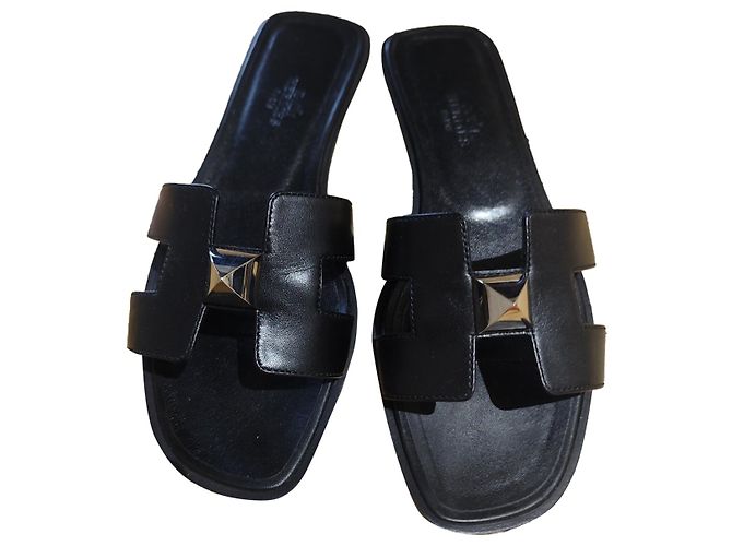 Hermès Oran Sandalen Leder Schwarz Größe 36