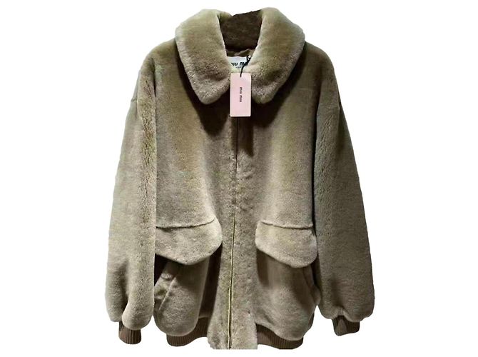 Abrigo Miu Miu de pele de oveja Mujer Talla 36 Multicolor