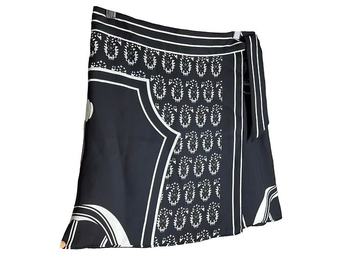 Falda Hermès de seda negra Negro