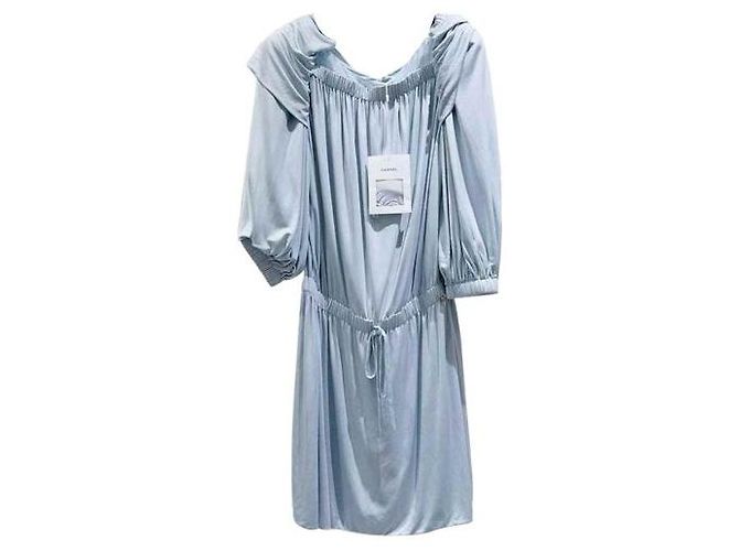 Vestido Chanel de seda azul talla 38