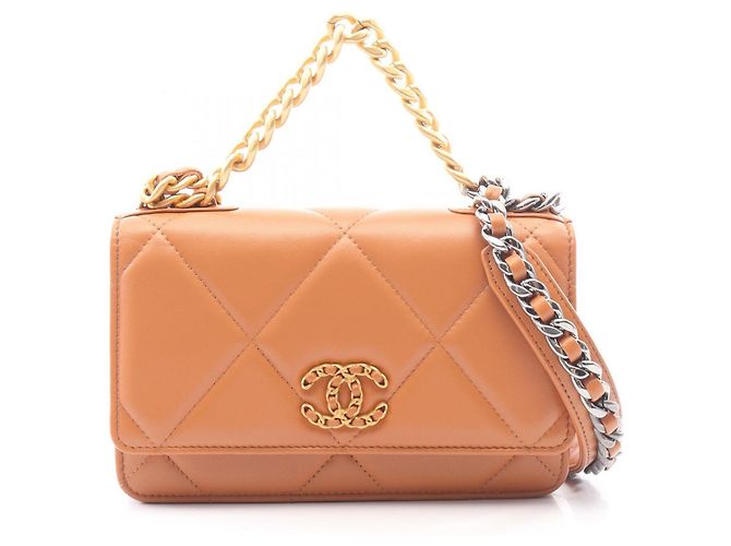 Bolsa de Ombro Two-Way Chanel 19 Dixneuf Matelassé Marrom