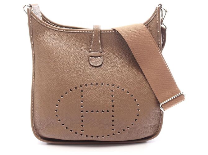 Hermès Bolsa de ombro Hermes Evelyne 3 Trois PM Marrom Taupe