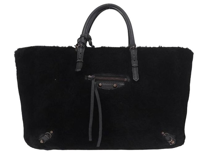 Balenciaga Papier A4 Classic Studs Shearling Medium Noir