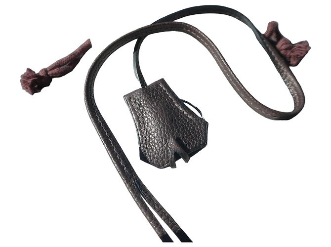 Hermès Kelly Charm Cuir Marron