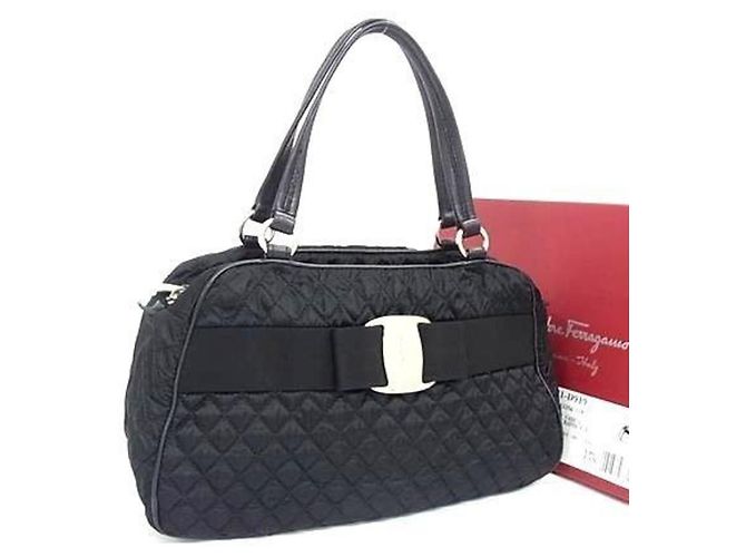Borsa in nylon nero Salvatore Ferragamo