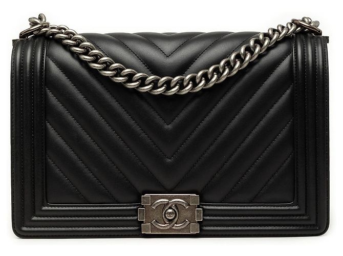 Chanel Black Medium Chevron Lambskin Boy Flap Noir