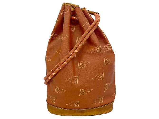 Bolso de hombro Louis Vuitton LV Cup Saint-Tropez Roja