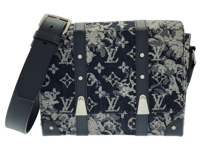 Bolsa de Ombro Louis Vuitton Monogram Tapestry Trunk Azul