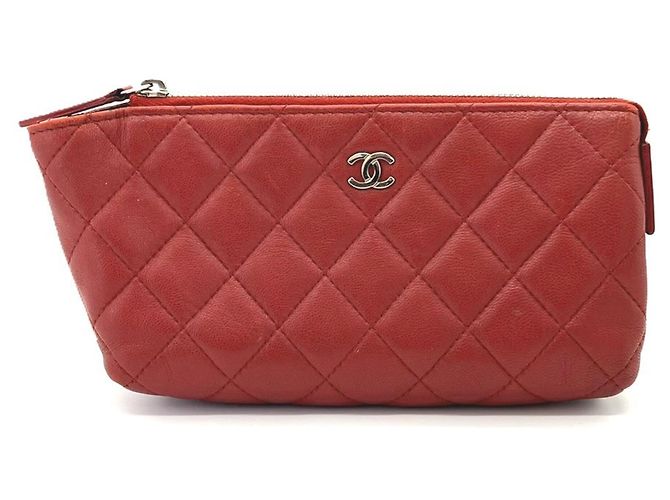 Chanel Matelassé Lammleder Pouch Rot