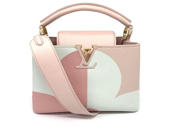 Bolsa Louis Vuitton Capucines BB em rosa e branco