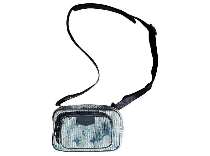Louis Vuitton Monogram Denim Pouch Branco Azul