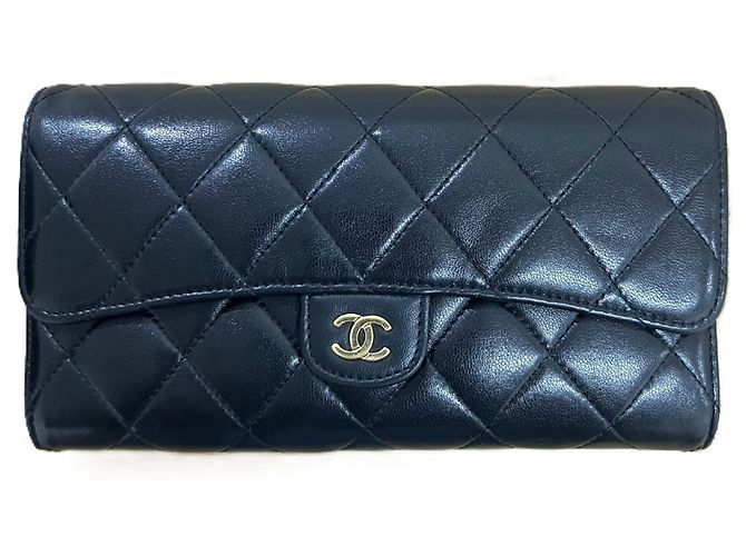 Chanel Matelasse Lambskin Long Wallet Black