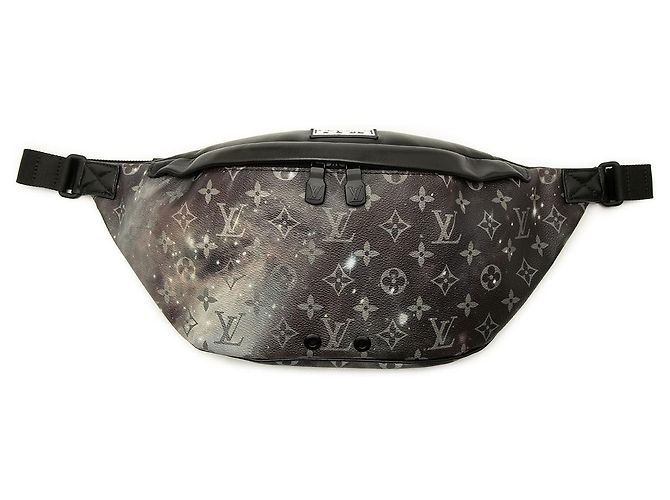 Bumbag Louis Vuitton Monogram Galaxy Discovery Preta Preto