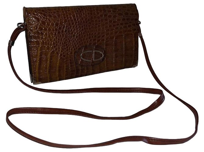 Clutch Christian Dior em couro com relevo de crocodrilo e alça Marrom Caramelo