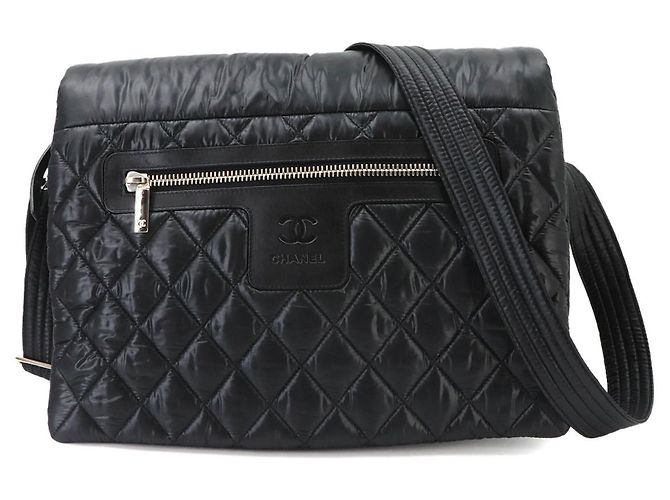 Chanel Coco Cocoon Schultertasche Medium Schwarz