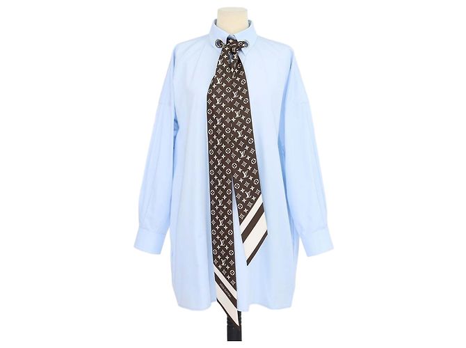 Camisa Louis Vuitton de manga comprida em popeline de algodão azul claro com detalhe de lenço de seda