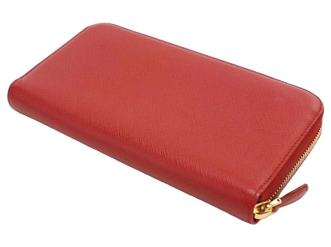 Saffiano Cartera larga de piel roja Prada