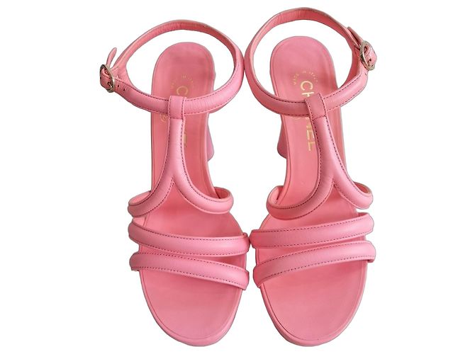 Chanel Sandali platform Parthenon in pelle di capra rosa