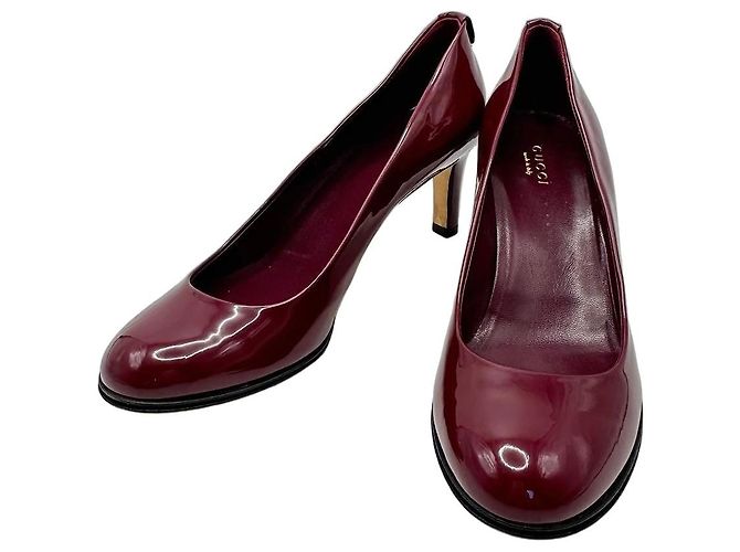 Gucci Lackleder Pumps bordeaux