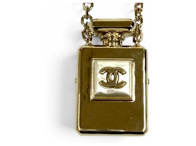 Chanel B22S Coco Mark Parfümflaschen-Locket-Anhänger Halskette Weiß Golden