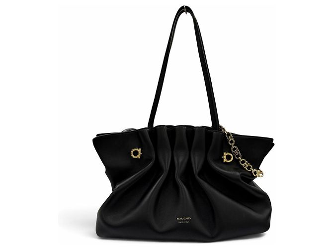 Borsa Salvatore Ferragamo Gancini Soft Bag Nero