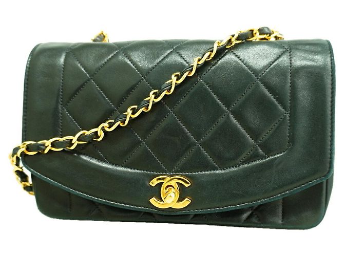 Borsa a tracolla Chanel Diana Chain Nero