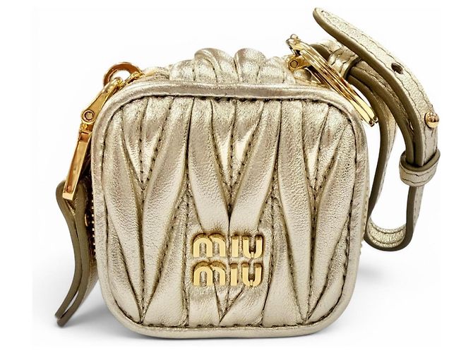 Charm in pelle Miu Miu D'oro
