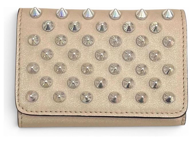 Cartera compacta de piel tri-fold Christian Louboutin Beige