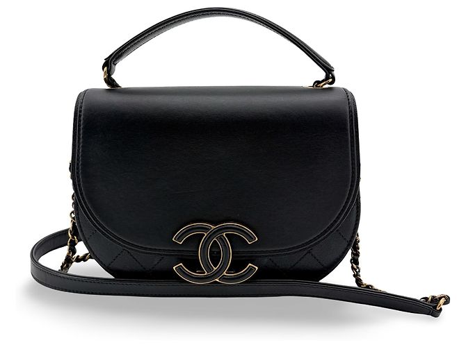Chanel Coco Curve Flap Messenger em couro de bezerro e couro de cabra acolchoado Small Preto