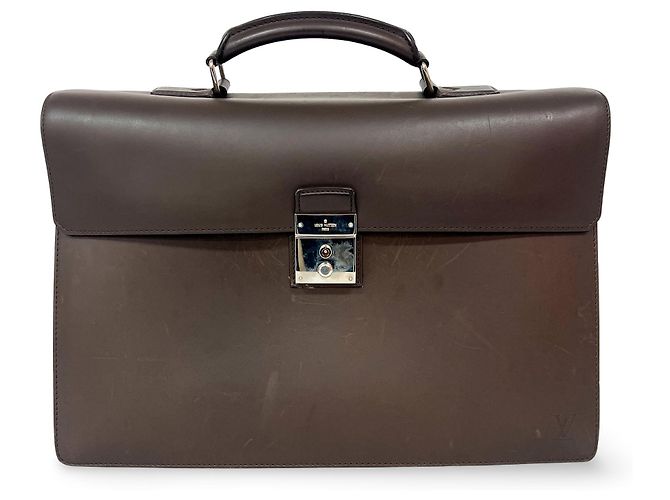 Louis Vuitton Neo Robusto 1 Cuir Taiga Marron